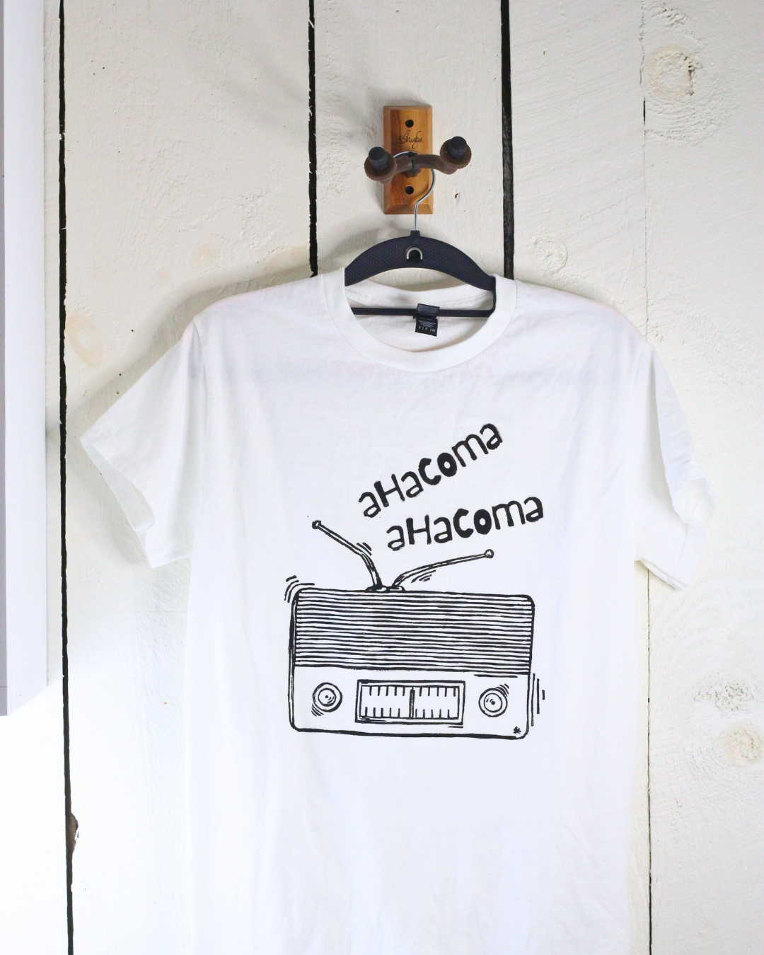 ahaComa Stereo Block Print Short-Sleeve White Tee