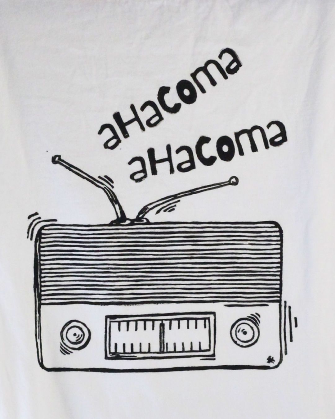ahaComa Stereo Block Print Short-Sleeve White Tee